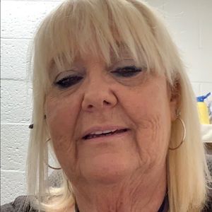 Meet your Posher, Phyllis